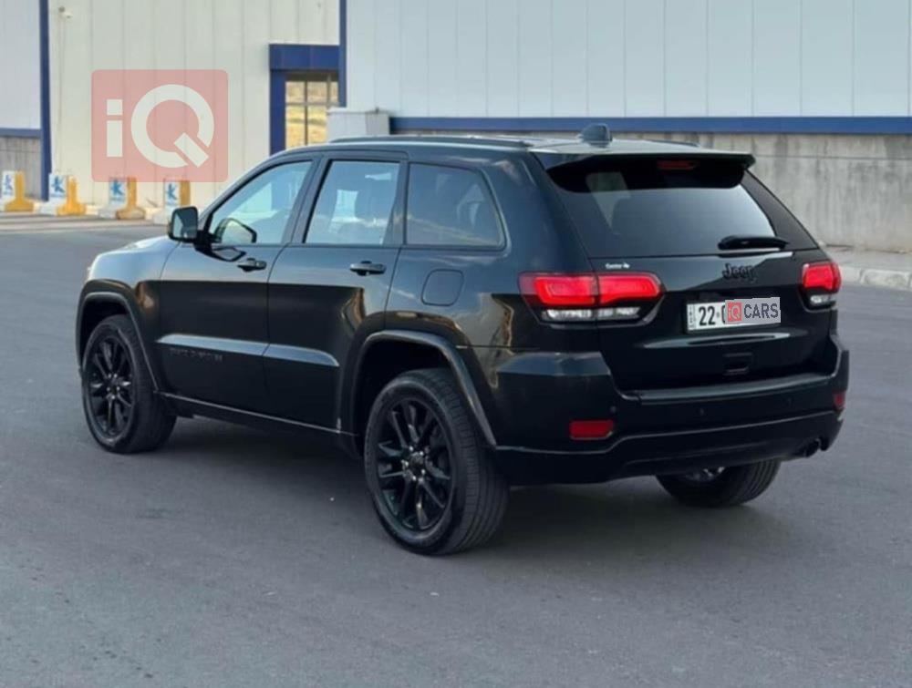 جيب جراند شيروكي